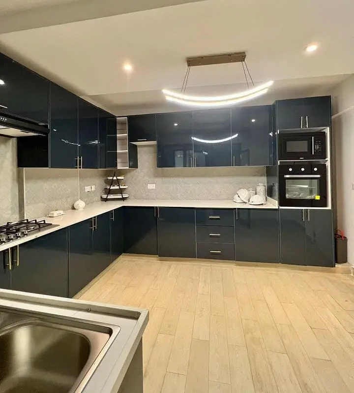 4 Bedroom with DSQ for Sale in South C